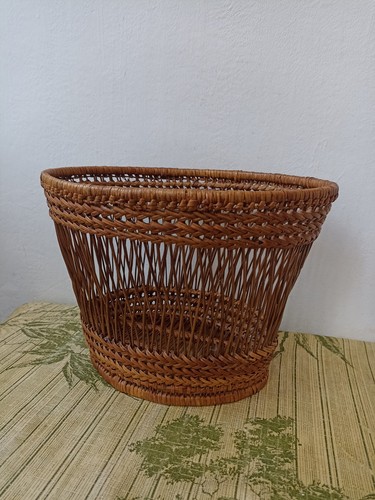 Open wicker bamboo weave - open,