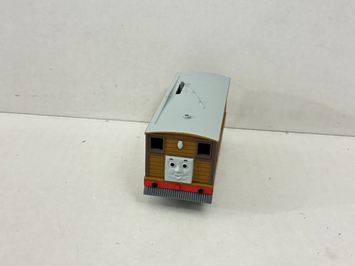 Tomy thomas plarail toby - thomas,