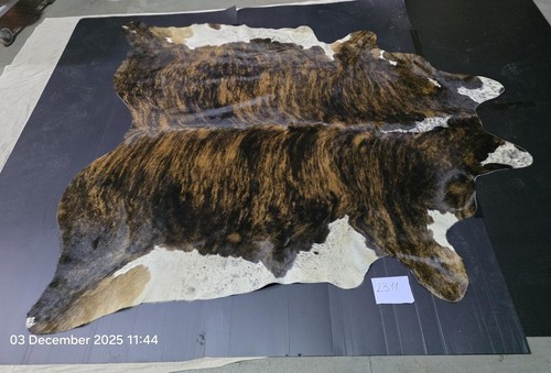 Brand new genuine cow hide - new,