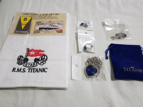 Titanic white star - r.m.s, line