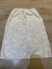 SSSHHH COLLECTION CREAM SATIN METALLIC FLORAL PATTERN HALF SLIP PETTICOAT 10-12