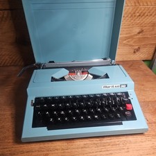 Maritsa 30 Portable Typewriter