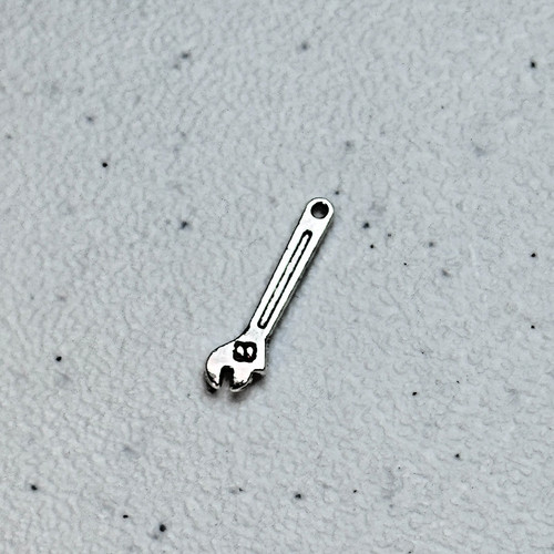Silver tone bracelet - silver,