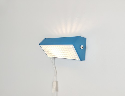 Vintage brutalist light - , blue