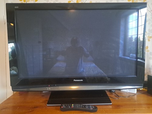 Panasonic viera th42pz81b - panasonic, 42"