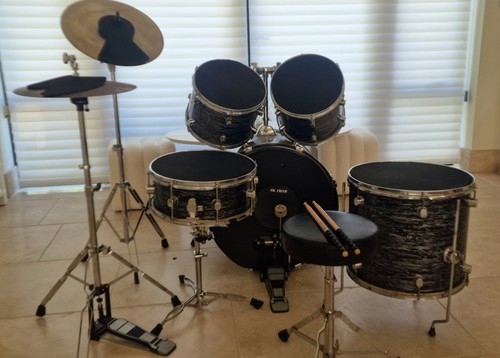 Essential percussion drums - percussion,