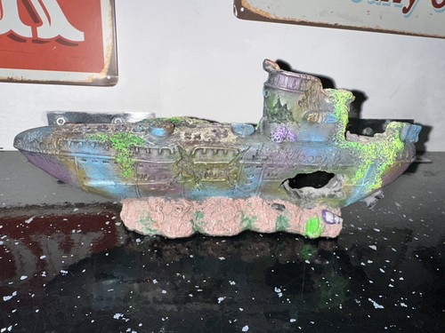 Fish tank aquarium ornament - tank,