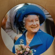 Royal albert collectors plates - royal,