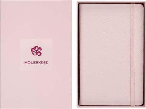 New sealed moleskine sakura - new,