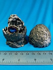MYTH AND MAGIC - PATERNAL DRAGON EGG - TUDOR MINT - FIGURE