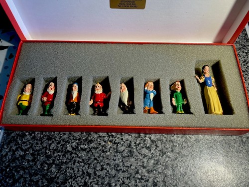 Britains lead snow white - lead, &