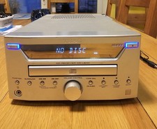 TEAC CR-L600 Silver 40W HiFi Stereo Radio CD Receiver.  CD not working