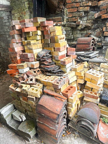 Mixed reclaimed clay - clay, bricks