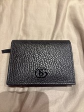 Black leather Gucci purse