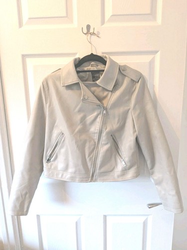 Small light grey faux - 10-12,