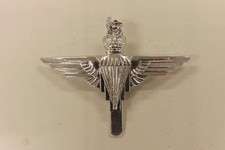 MILITARY BADGE THE PARACHUTE