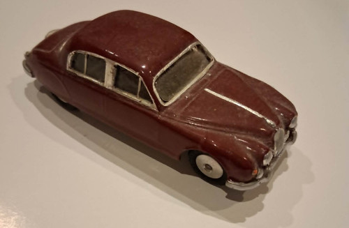 Corgi toys 208 jaguar 4 - corgi,