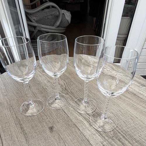 Clear vintage twisted stem - twisted,