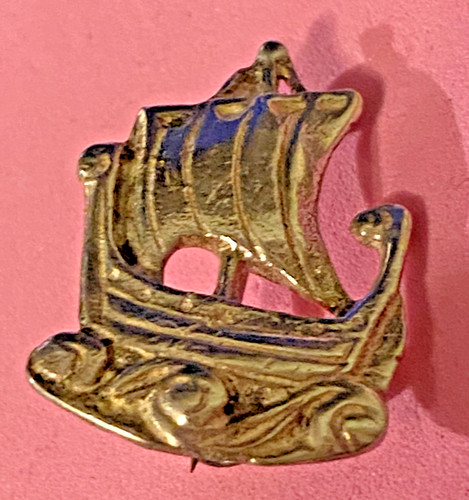 Hallmark iona viking boat - iona,