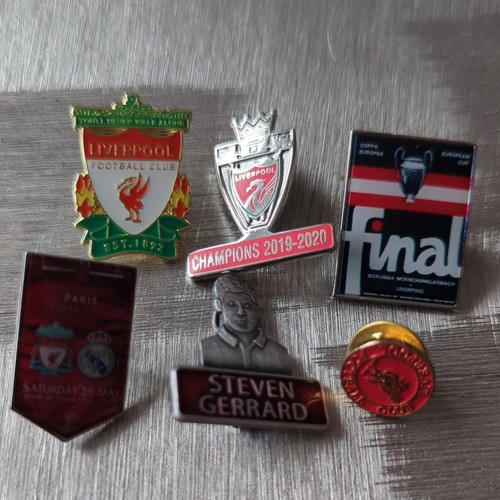 Liverpool football pin - 6,