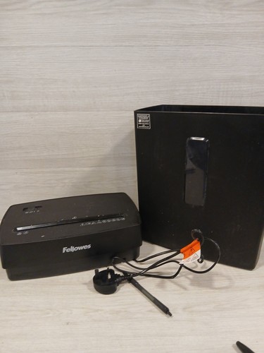 Fellowes shredder 6 sheet - fellowes,