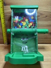  M&M's World Zig Zag Green