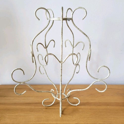 Shabby chic ceiling - chic, lampshade