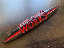GLOSS RED BLACK JCW BADGE BOLT ON GRILL Mini F54 F55 F56 F57 COOPER HATCH MK3
