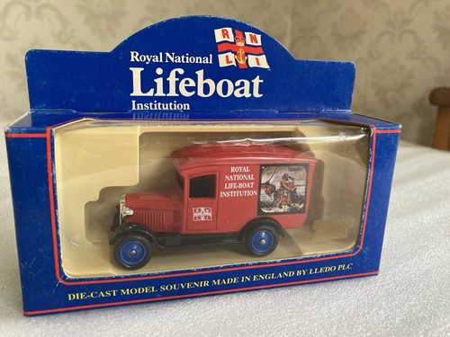 Lledo royal national - lledo, lifeboat