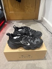 Oakley X Palace Edge Flex