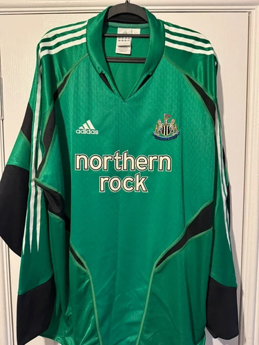 Newcastle goalkeeper shirt - newcastle,
