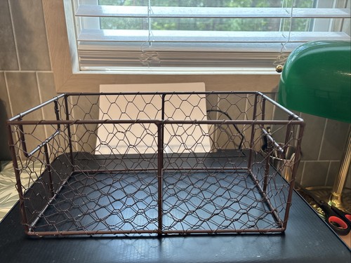 Vtg rectangle chicken wire - vtg,