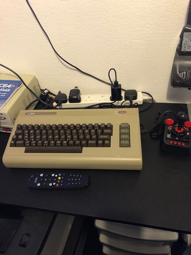 The c64 maxi computer - computer, games