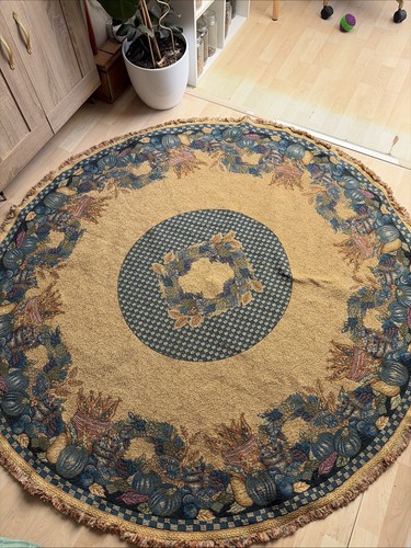 Vintage round cottage floral - round,