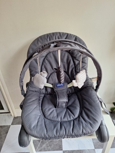 Chicco hoopla baby bouncer - hoopla,
