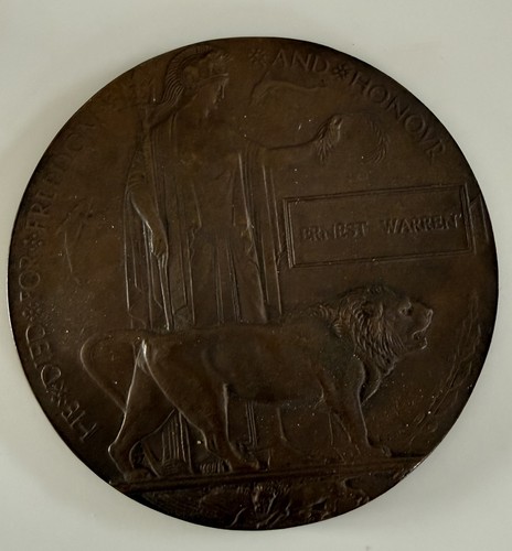 World war bronze memorial - world,