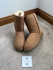 GENUINE UGG BOOTS W CLASSIC