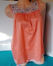 Vintage 60-70's Peach Lacey