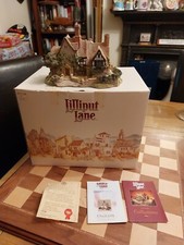 Vintage 1991 Boxed with Deeds Handmade Lilliput Lane Anne of Cleves *