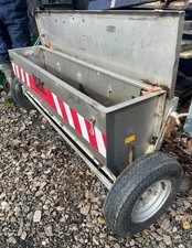 Blec seeder suits stone