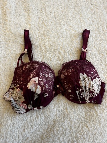 Adore moi ultimo - by, burgundy