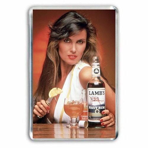 Retro caroline munro - ,