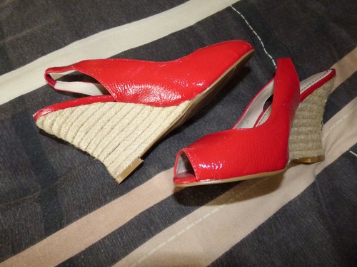 Lovely nine west - west, patent