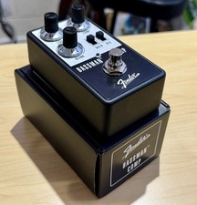?BOXED? Fender Bassman Comp Pedal~ Compressor Guitar Effects Unit!