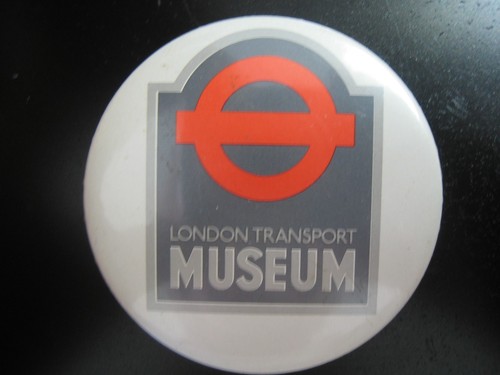 London transport museum pin - transport,