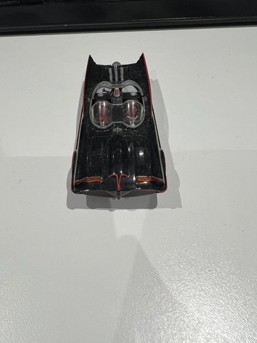 Batmobile comics - dc,