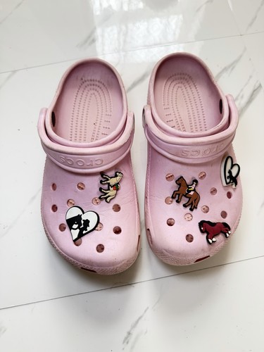 Pink crocs classic clogs size - pink,