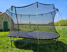 Springfree trampoline. Large