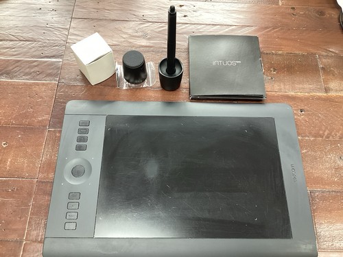 Wacom intuos pro medium - wacom,