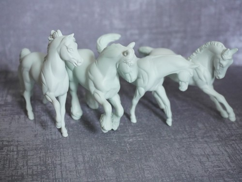 Blank breyer stablemate - blank,